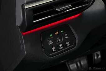 Volkswagen ID.4 Pro Performance 150kW IQ Panorama Tažné ACC - 10