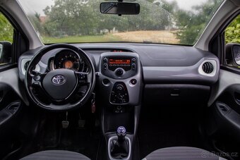 Toyota Aygo 1.0 VVT-i x-play - 10
