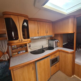 Karavan hobby 560 - 10