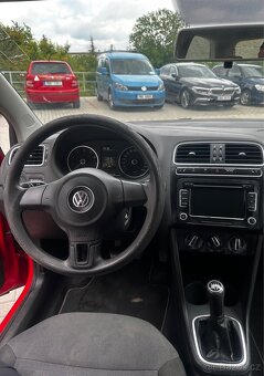 VW Polo 5, 1.4 benzín 63 kw třídveřová verze - 10