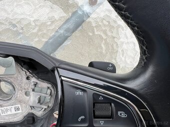 Originál multifunkční volant tříramenný kožený Škoda s pádly - 10