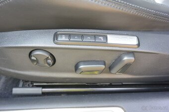 PRODÁM Volkswagen Passat 2.0TDi 4MOTION 176kW DPH - 10