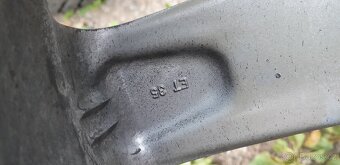 Alu kola ,zimní pneu 225/55r17 - 10