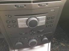 Opel Astra Coupe 1,9CDTI 2005 88kW GTC - díly - 10