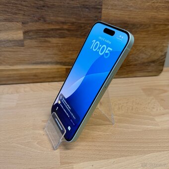 iPhone 15 128GB světle zelený (12 měsíců záruka) - 10