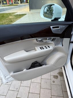 Volvo XC 90 najeto 89.000 - 10