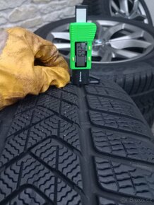 BMW X5 X6 sada 19" Styling 735, zimní pneu Pirelli 265/50 - 10