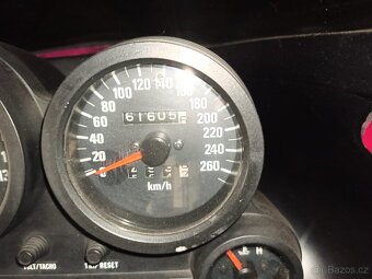 Kawasaki GPZ900r (TopGun) - 10