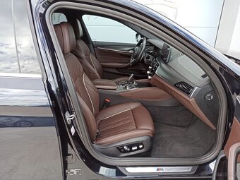 BMW 530D XDRIVE 210kW ČR 1.MAJ - 10