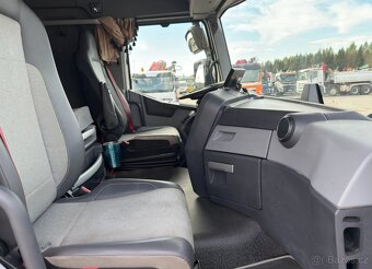 Renault C520 - 6x4 - Nosič kontejnerů + HR-KESLA 2111 - 10
