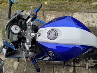 Yamaha YZF R125 - 10