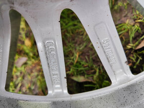 Zimní sada Mercedes třída C w205   Bridgestone 205/60/16 - 10