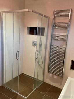 HODINOVÝ MANŽEL-TOP - 10