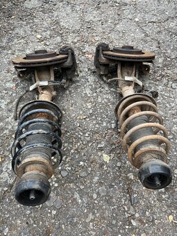 Tlumiče, těhlice, brzdy Octavia 4x4 - 10