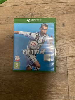 Xbox One 780GB - 10