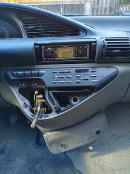 Citroen Evasion 2,0 HDI 16v Náhradní díly - 10