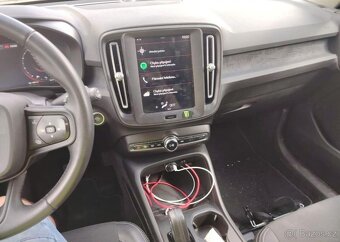 Volvo XC40 2.Oi T4 140KW,MOMENTUM,LED,AUT benzín automat - 10