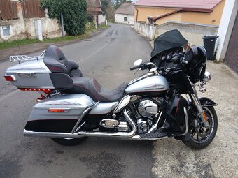 HARLEY DAVIDSON ELECTRA GLIDE - 10