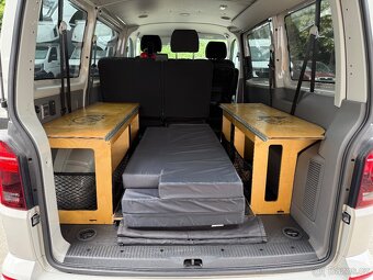 Kempingova vestavba do VW T5,T6 - 10