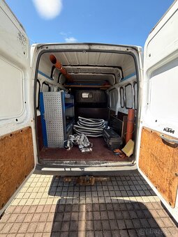 Ford Transit - 10