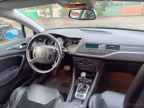 Náhradní díly Citroen c5 x7 2011 - 10