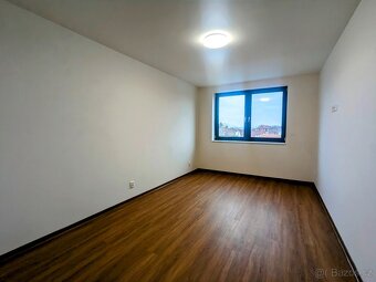 Pronájem bytu 2+kk s balkonem v novostavbě b.domu v Hodoníně - 10