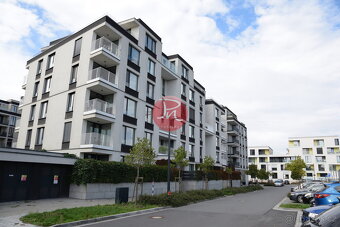 Pronájem nadstandardního bytu 2kk v rezidenci Nová Karolina - 10