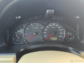 FORD TOURNEO CONNECT 200S - 10