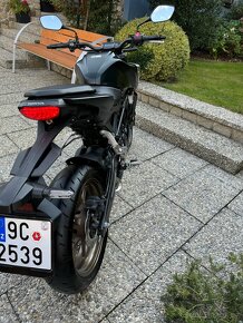 Honda CB 125 R - 10