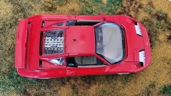 Modely aut 1:18, výrobce Burago, Italie - 10