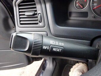 Volvo XC70 2.5T r.v.2003 (154 kw) Koupeno v ČR (DPH) - 10