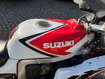 Suzuki gsx-r,gsxr 750 - 10