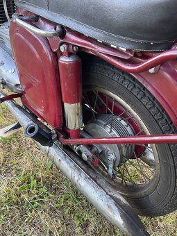 Jawa 250/559 - 10