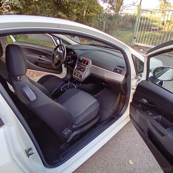 Fiat Punto Grande/Evo 2013 ČR LPG 1.2 51 kw 131 000 km - 10