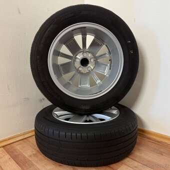 VW SHARAN II 5x112 R16 ET33+LETNÍ 205/60R16 5,5/3mm - 10