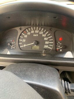 Opel Agila - 10