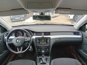 ŠKODA SUPERB KOMBI 2,0TDI DSG NAVI XEN TAŽNÉ /TOP STAV/ - 10