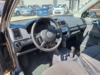 Volkswagen Polo 1.2i 12V 47KW S.Kniha - 10