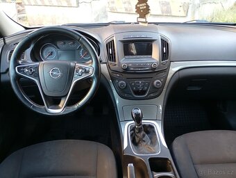 Opel Insignia - 10