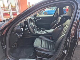Alfa Romeo Giulia 2.0 Veloce 206 kW - 10