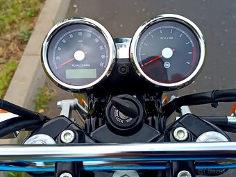 Royal Enfield Interceptor 650, jako nový, 5 tkm,, bez invest - 10