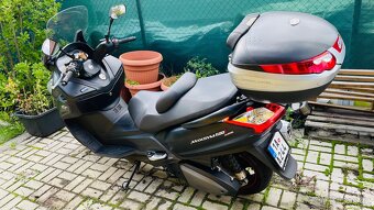 Maxiskútr SYM MaxiSym 600i - 10