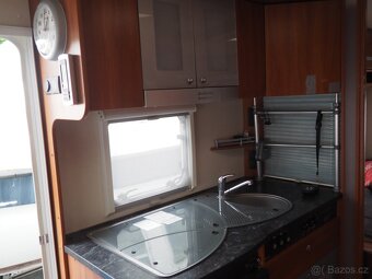 2011 Dethleffs Nomad EL3 spaní pro 4 osoby - 10