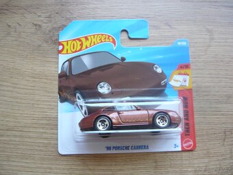 AUTÍČKA HOT WHEELS - 10