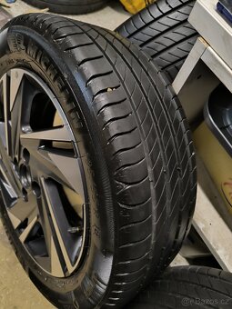 Alu kola Hyundai i20 5x114,3 r16 Originál, pneu Michelin 98% - 10