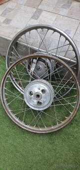 Jawa 555 podsedlový plech - 10
