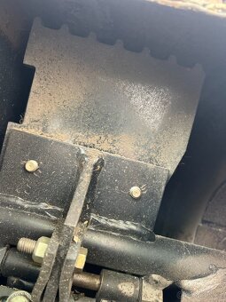 New Holland CR8.90 - 10