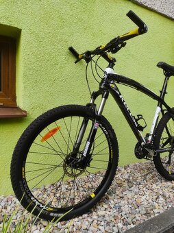 Značkové horské kolo KELLYS THORX 27,5"/L - DISC - 10