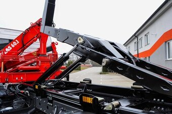 NOVÝ HÁKOVÝ NOSIČ KONTEJNERŮ HYDRAULICKÁ RUKA MERCEDES 12T - 10