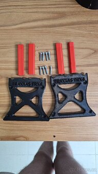 Držák na RC auto Traxxas TRX4 - 10